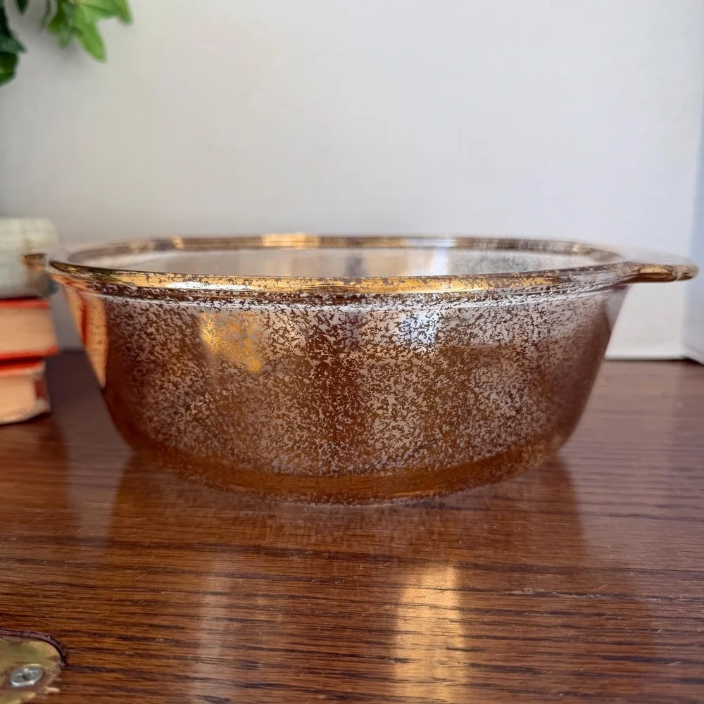 Vintage Anchor Hocking Fire-King 2-Quart Gold Fleck Round Dish Serving Bowl‎